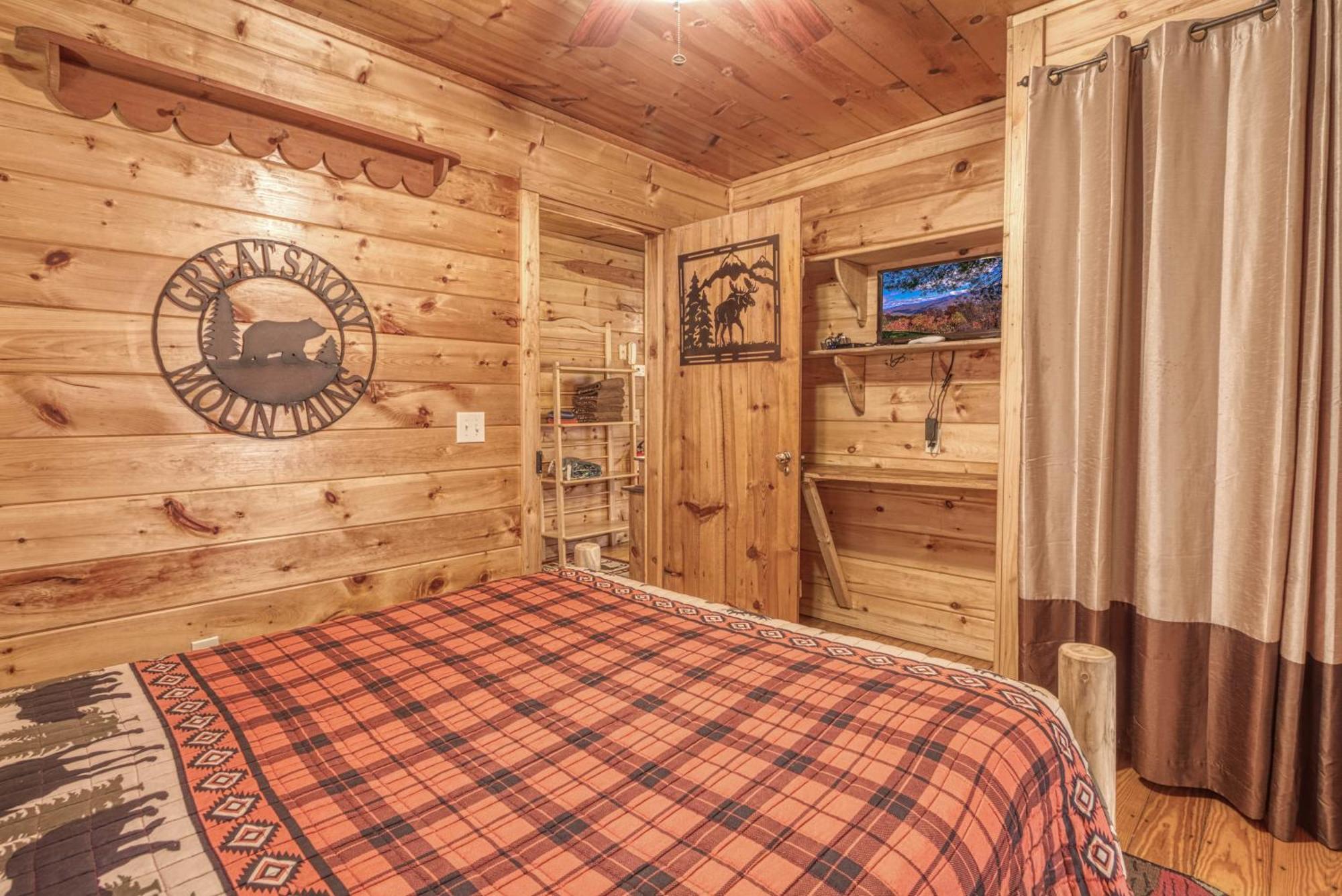 Bear Den, Hot Tub, 1089 Of Free Attraction Tickets For Each Paid Day, Dollywood And More! Sevierville Quarto foto